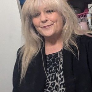 Meet your Posher, Stacy